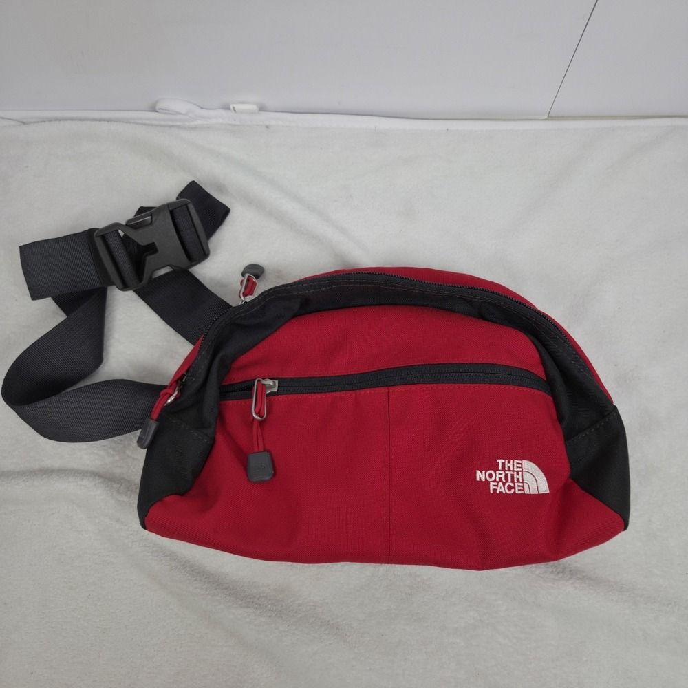 The‎ North Face Roo Fanny Pack Crossbody Travel Bag Red and Black